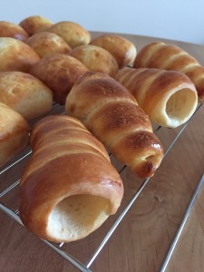 1つの生地で作るパヴェとチョコクリームコロネ